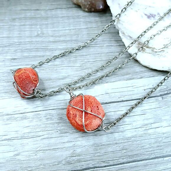 Sponge Coral Necklace, Beachy Vibes Necklace, 17" - Picture 2 of 4